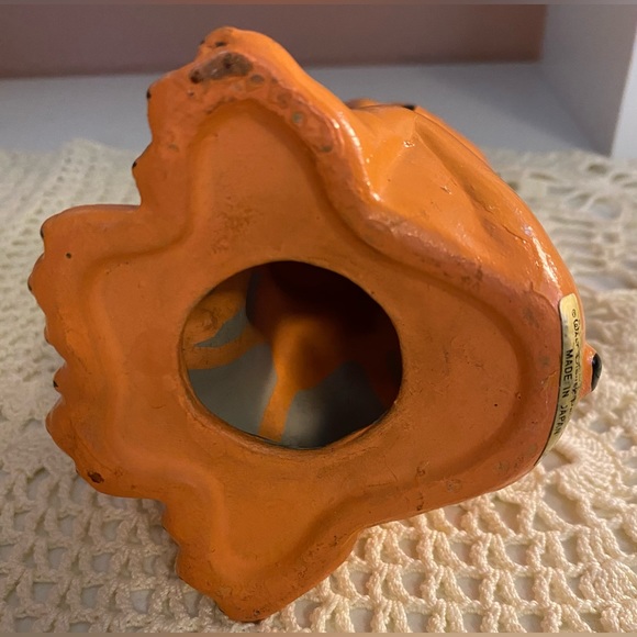 Walt Disney Productions Pluto vintage coin bank in orange - Picture 8 of 9